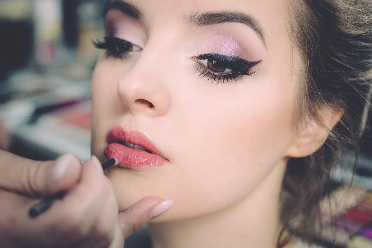 Make-Up von Kosmetik Winterhude
